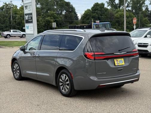 2021 Chrysler Pacifica Hybrid Touring L