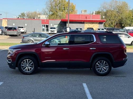 2019 GMC Acadia SLE-2