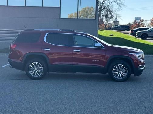 2019 GMC Acadia SLE-2