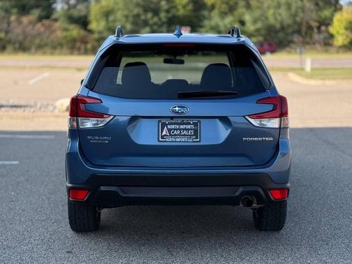 2022 Subaru Forester Premium