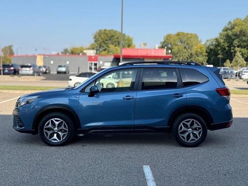 2022 Subaru Forester Premium