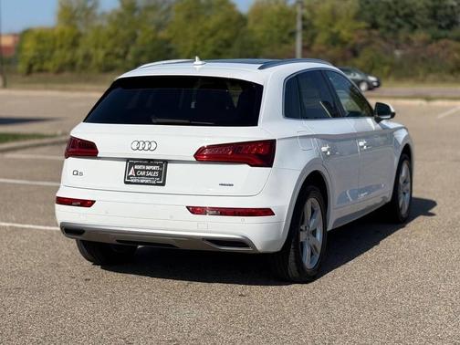 2019 Audi Q5 2.0T Premium Plus