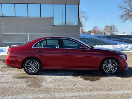 2019 Mercedes-Benz E-Class 4MATIC