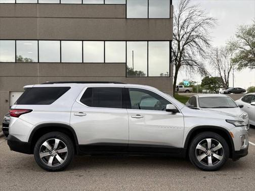 2022 Chevrolet Traverse LT Leather