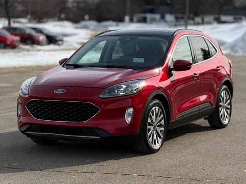 2020 Ford Escape Titanium