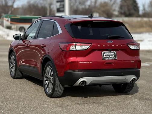 2020 Ford Escape Titanium