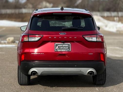 2020 Ford Escape Titanium