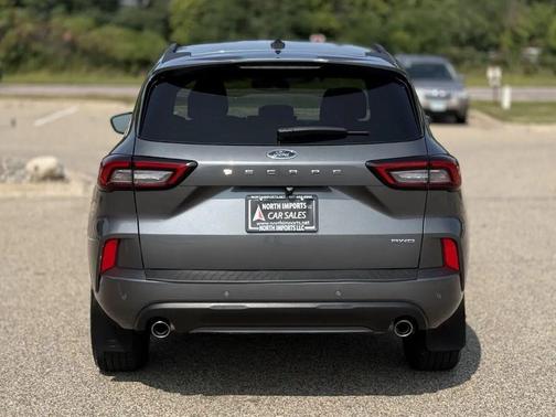 2023 Ford Escape ST-Line Elite