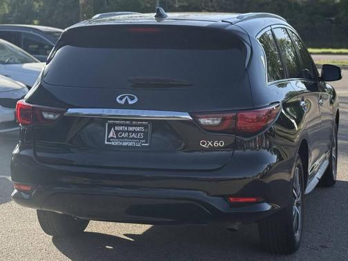 2016 INFINITI QX60 Base