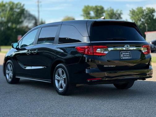 Crystal Black Pearl 2020 Honda Odyssey EX