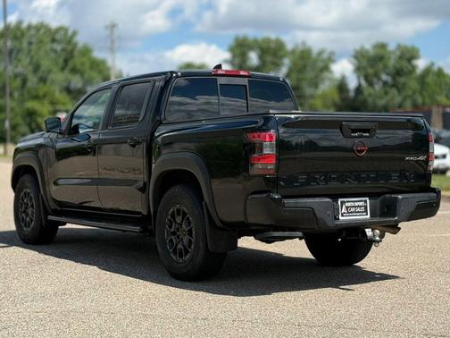 Super Black 2022 Nissan Frontier PRO-4X