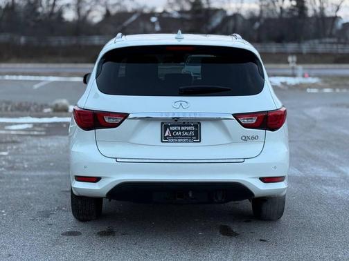 2017 INFINITI QX60 Base