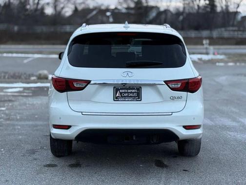 2017 INFINITI QX60 Base