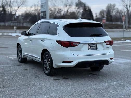 2017 INFINITI QX60 Base