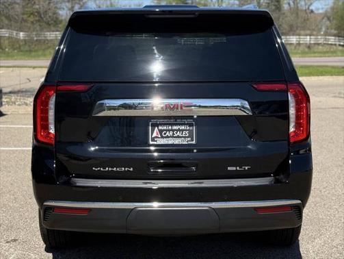 2022 GMC Yukon SLT
