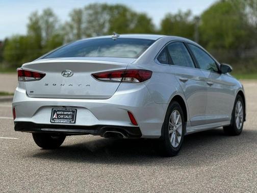 Symphony Silver 2019 Hyundai SONATA SE