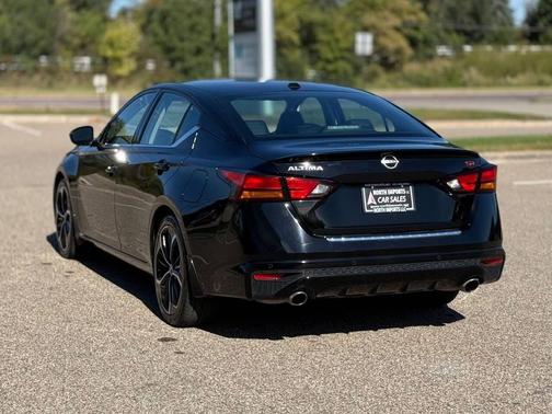 2023 Nissan Altima SR FWD
