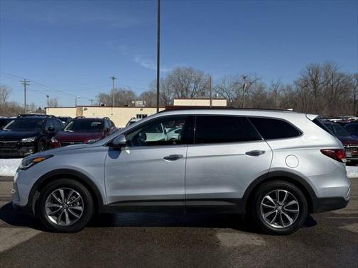 2018 Hyundai SANTA FE SE