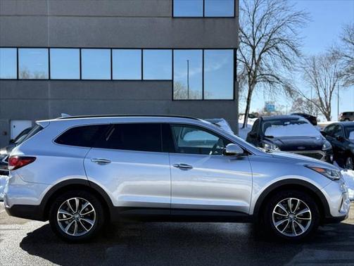 2018 Hyundai SANTA FE SE