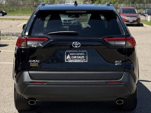 2022 Toyota RAV4 XLE Premium