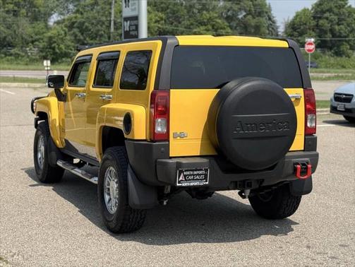 2006 Hummer H3 Base
