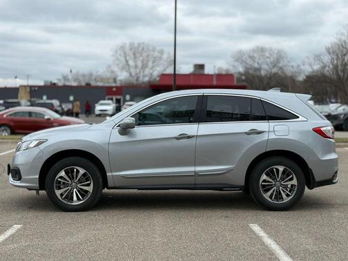 Lunar Silver Metallic 2018 Acura RDX Advance Package
