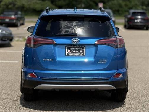 2018 Toyota RAV4 Hybrid XLE