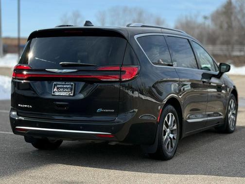 2021 Chrysler Pacifica L
