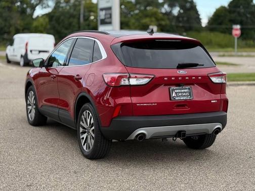 2020 Ford Escape Titanium