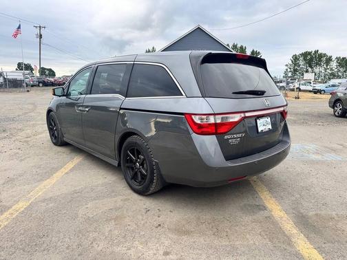 Polished Metal Metallic 2013 Honda Odyssey Touring Elite
