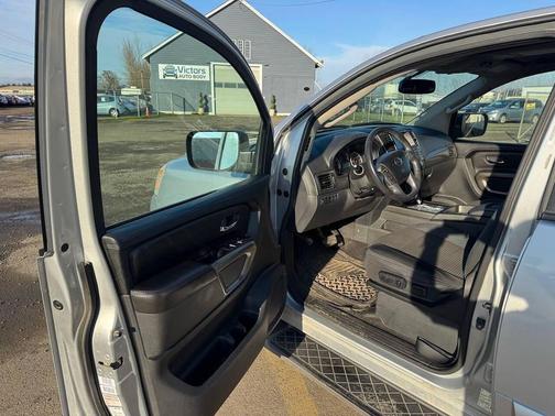 2015 Nissan Armada Platinum