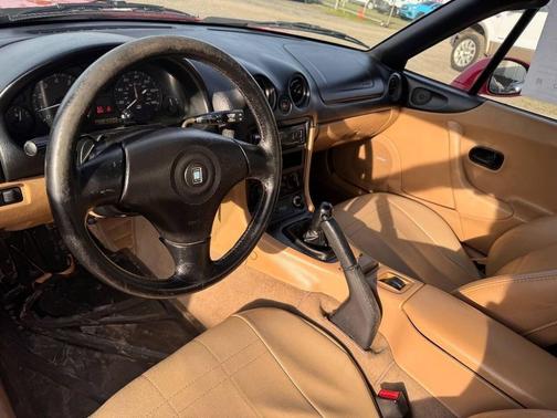 1999 Mazda MX-5 Miata Leather Pkg