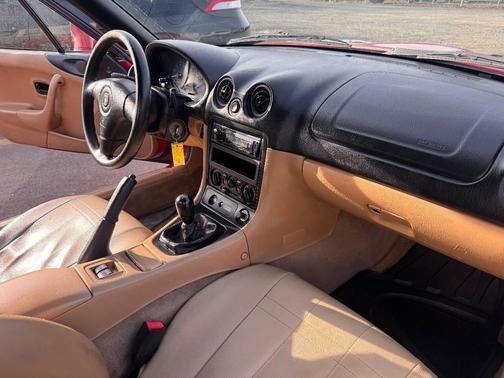 1999 Mazda MX-5 Miata Leather Pkg