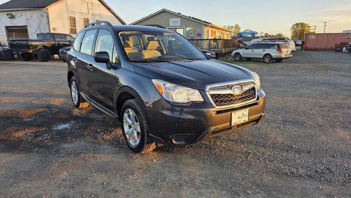 Dark Gray Metallic 2015 Subaru Forester 2.5i