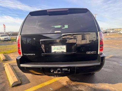2007 GMC Yukon Denali