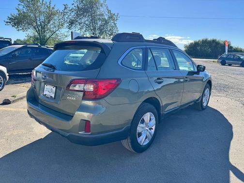 Wilderness Green Metallic 2016 Subaru Outback 2.5i