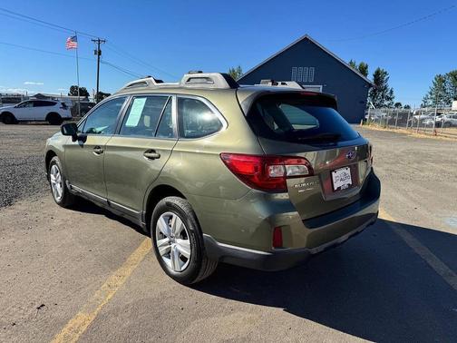 Wilderness Green Metallic 2016 Subaru Outback 2.5i