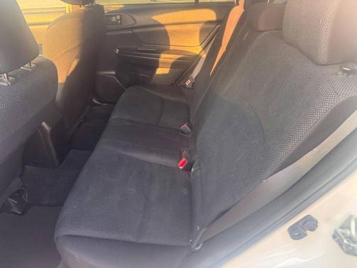 2014 Subaru Impreza 2.0i