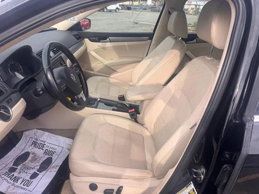 2014 Volkswagen Passat 2.0L TDI DSG SE w/Sunroof