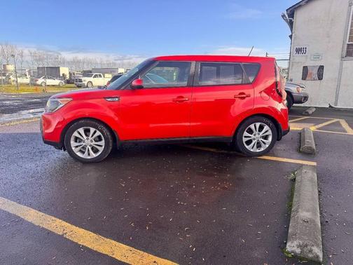 2015 Kia Soul +