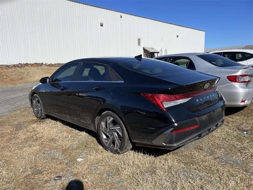 2025 Hyundai ELANTRA HEV Limited