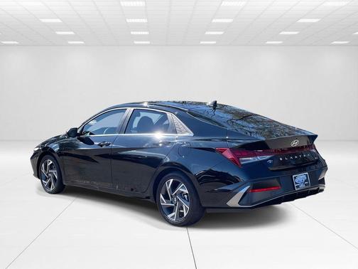 2025 Hyundai ELANTRA HEV Limited