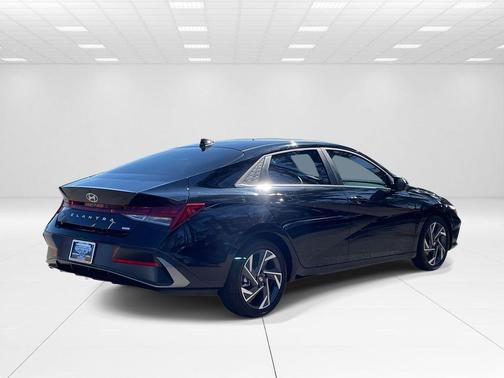 2025 Hyundai ELANTRA HEV Limited