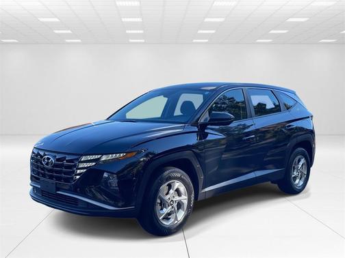 2023 Hyundai TUCSON SE