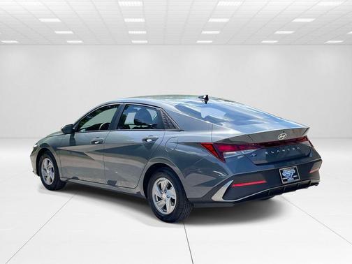 Gray 2026 Hyundai ELANTRA SE