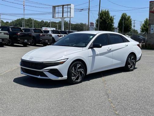 2025 Hyundai ELANTRA HEV SEL Sport