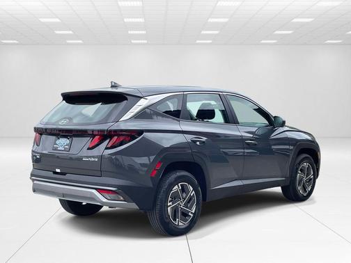 Gray 2026 Hyundai TUCSON Hybrid Blue SE