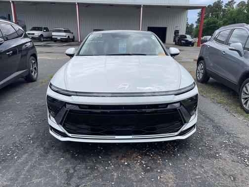 White 2024 Hyundai SONATA SEL