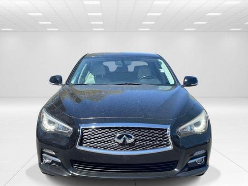 2015 INFINITI Q50 Base