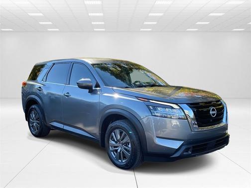 2022 Nissan Pathfinder S
